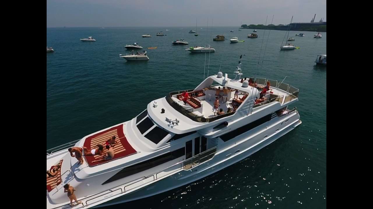 Discover the Beauty of Chicago with Boat Charters Chicago